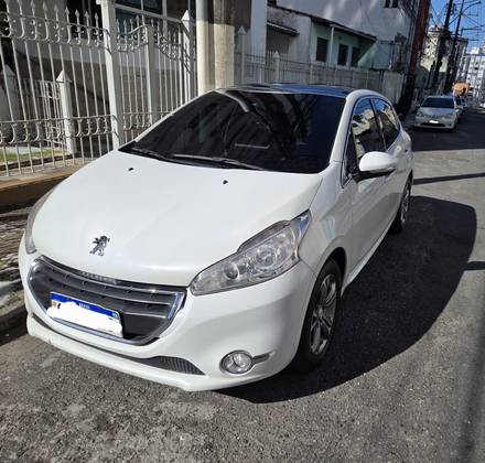 PEUGEOT 208 1.6 GRIFFE 16V FLEX 4P AUTOMÁTICO